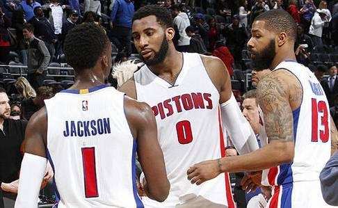 与此同时 与此同时