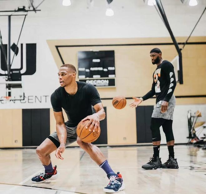 她的护框 她的护框