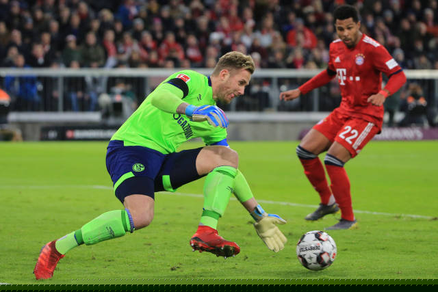 豪门后防崩 豪门后防崩